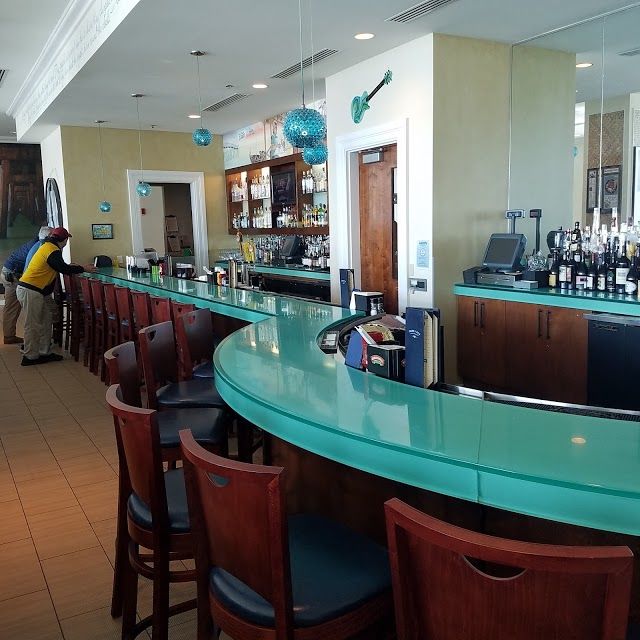 Frank & Lola Love Pensacola Cafe